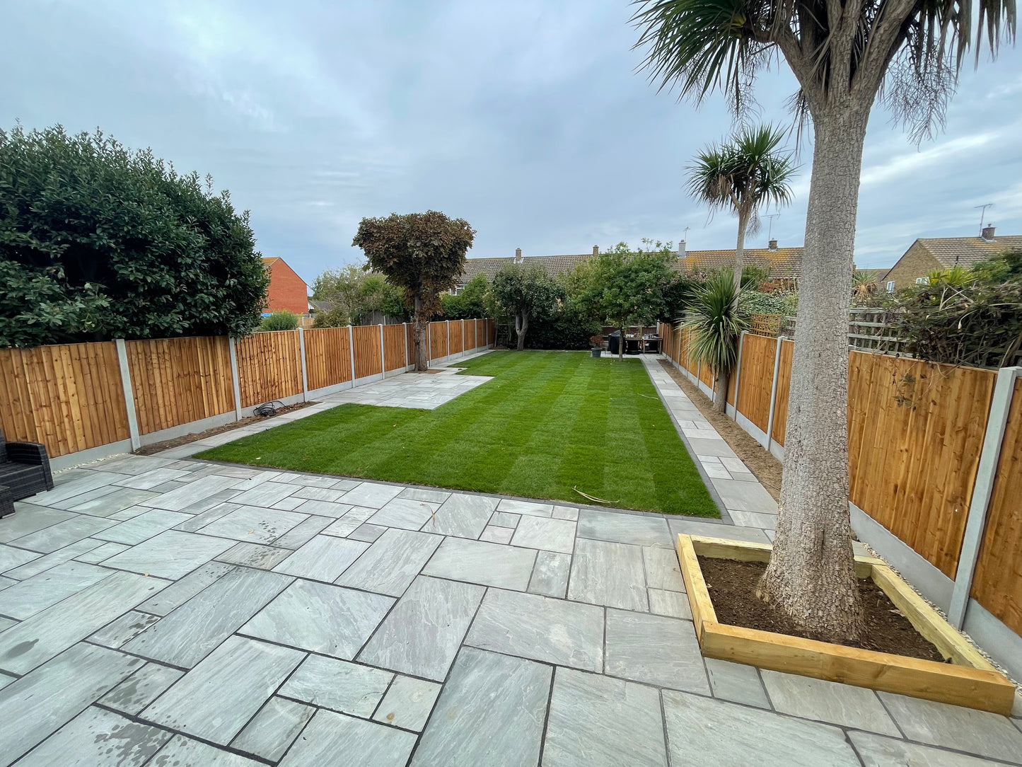 Kandla Grey Indian Sandstone Paving Slabs Mixed Sizes 18mm