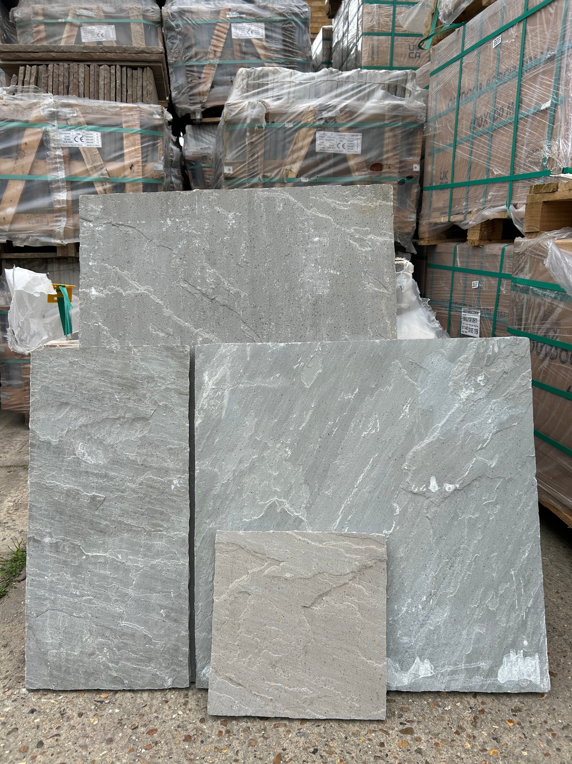 Kandla Grey Indian sandstone paving slabs mixed size patio pack