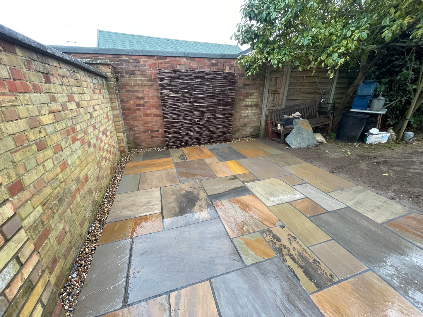 Buff Blend Indian Sandstone Paving Slabs Mixed Sizes 18mm