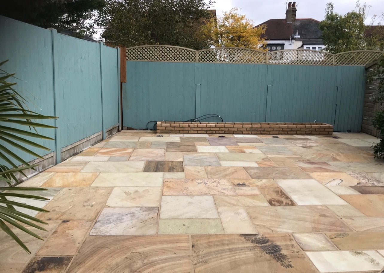 Mint Fossil Sandstone Paving Slabs Mixed Sizes 22mm UK | Save & Pave - Save & Pave